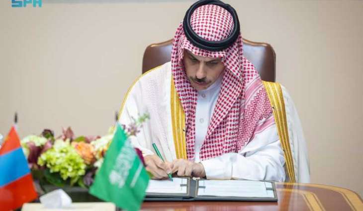 سمو وزير الخارجية يلتقي وزيرة خارجية منغوليا ويوقعان اتفاقية إعفاء متبادلة للجوازات الدبلوماسية والخاصة