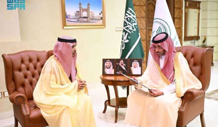مُحافظ جدة يستقبل مدير 