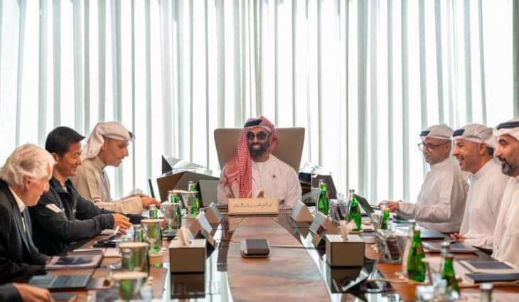 طحنون بن زايد يترأس اجتماع مجلس إدارة شركة 