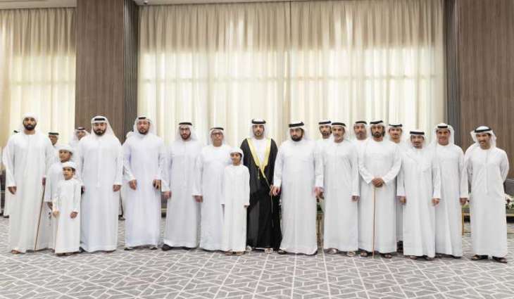 أحمد بن محمد يحضر أفراح السويدي والشامسي