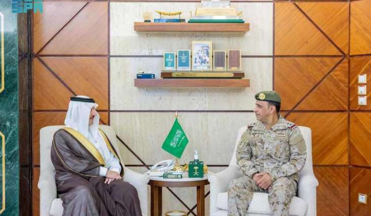 أمير الشرقية يستقبل قائد المنطقة بمناسبة تكليفه