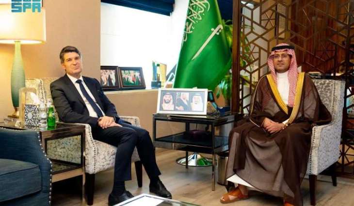 مساعد وزير الخارجية للشؤون التنفيذية يستقبل سفير جمهورية فرنسا لدى المملكة