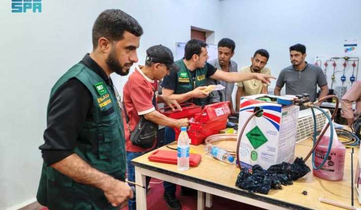 مركز الملك سلمان للإغاثة يختتم المشروع التطوعي العام للتمكين الاقتصادي في محافظة عدن