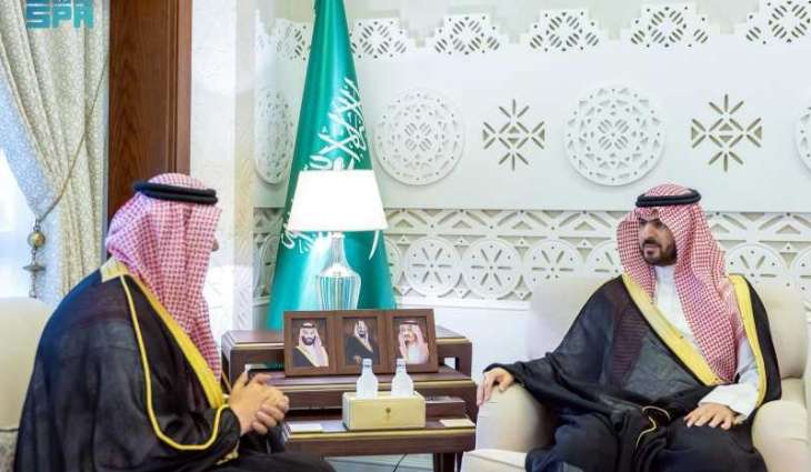 نائب أمير المنطقة الشرقية يشيد بالخدمات الطبية في مستشفى قوى الأمن بالدمام