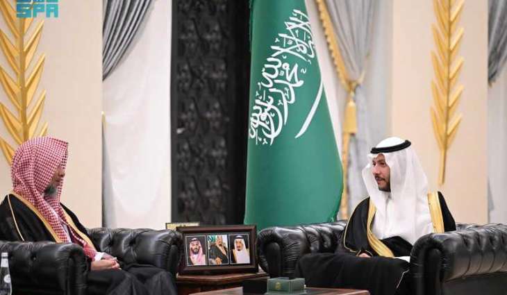 مُحافظ الطائف يستقبل رئيس هيئة الأمر بالمعروف بالمحافظة