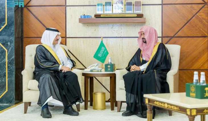 أمير المنطقة الشرقية يطّلع على التقرير السنوي لفرع هيئة الأمر بالمعروف