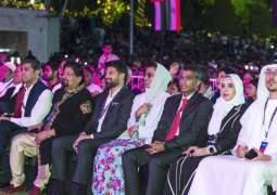 نورة الكعبي تشارك أبناء الجالية الهندية الاحتفاء بخصوصية تراثهم الثقافي والحضاري في الإمارات