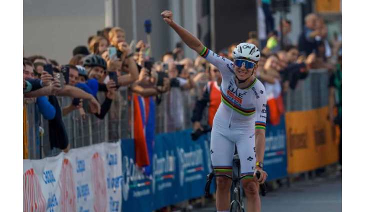 Tadej Pogačar makes history with his fifth successive Il Lombardia victory
