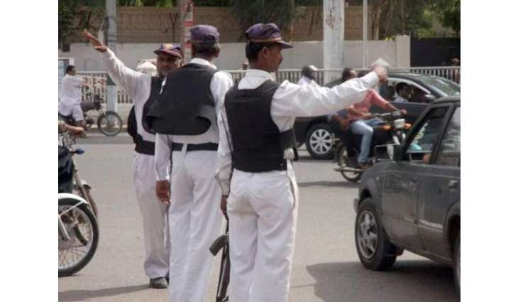 Senior officer’s car seized for traffic violation in Karachi