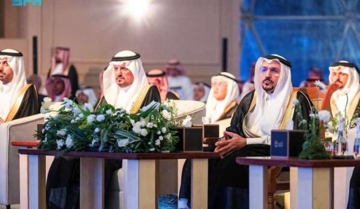 أمير القصيم يرعى انطلاقة منتدى عنيزة الدولي الثاني للتمور