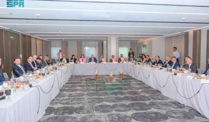 Industry Minister Concludes Official Visit to Hellenic Republic