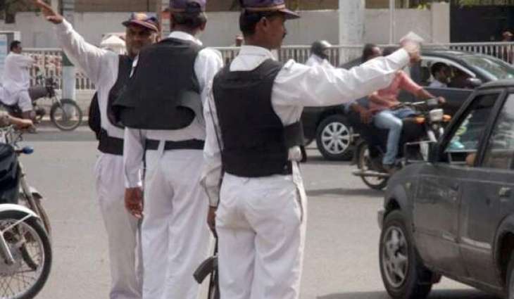 Senior officer’s car seized for traffic violation in Karachi
