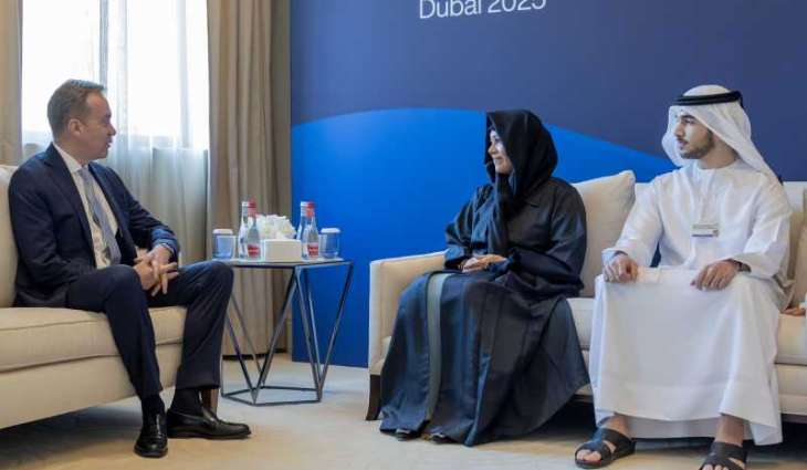Latifa bint Mohammed meets with WEF President