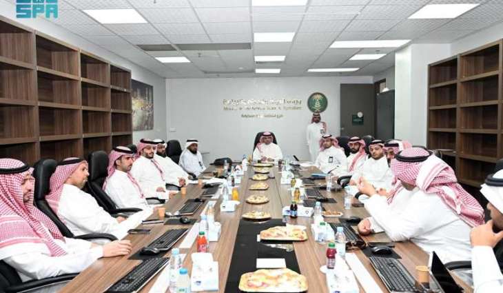 ‏بيئة منطقة مكة المكرمة تعقد اجتماعًا مع الجهات المعنية لتحديد موقع إنشاء المرفأ البحري لاستيراد الحيوانات الحية