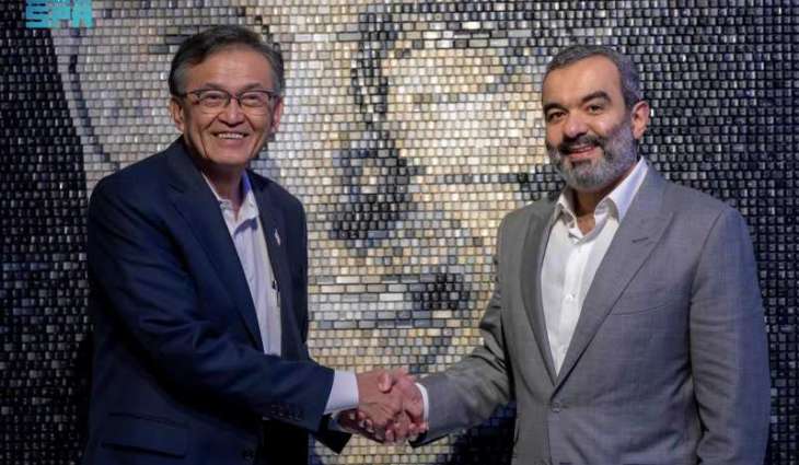 السواحه يجتمع مع الرئيس التنفيذي لشركة Intel لتعزيز الشراكة في تقنيات أشباه الموصلات والذكاء الاصطناعي