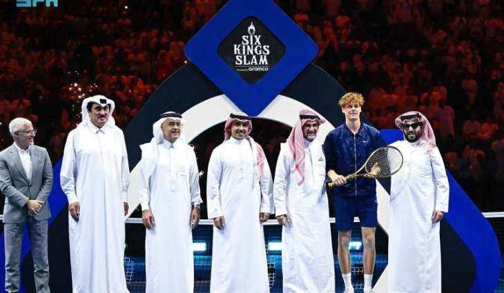 الإيطالي يانيك سينر يحافظ على لقبه ويتوَّج بطلًا  لبطولة “Six Kings Slam 2025”