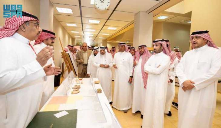 جامعة الملك سعود تحتفي بيوم الآثار العالمي بمعرض 