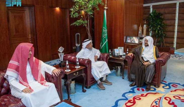 وزير الشؤون الإسلامية يستقبل الفائز بالمركز الأول بالمسابقة الدولية الثانية لتلاوة القرآن الكريم وحفظه بكازاخستان
