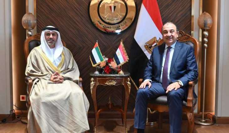 سفير الإمارات يبحث مع وزير قطاع الأعمال المصري تعزيز التعاون الاقتصادي
