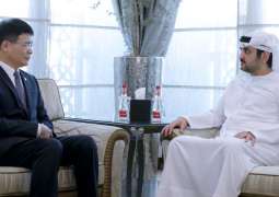 Maktoum bin Mohammed meets with Chairman of Industrial & Commercial Bank of China