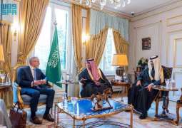وزير البلديات والإسكان يلتقي وزير الشؤون الاقتصادية ورئيس اتحاد المقاولين في سويسرا لبحث التعاون في الإسكان والتقنيات الحديثة