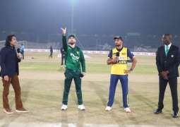 Pakistan opt to bowl first against Sri Lanka in T20 Tri-Nation Series Final 