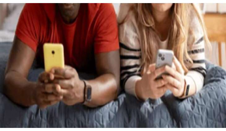 القبض علی زوج مصري بتھمة قتل زوجته لرفضه اقتناتھا ھاتف محمول