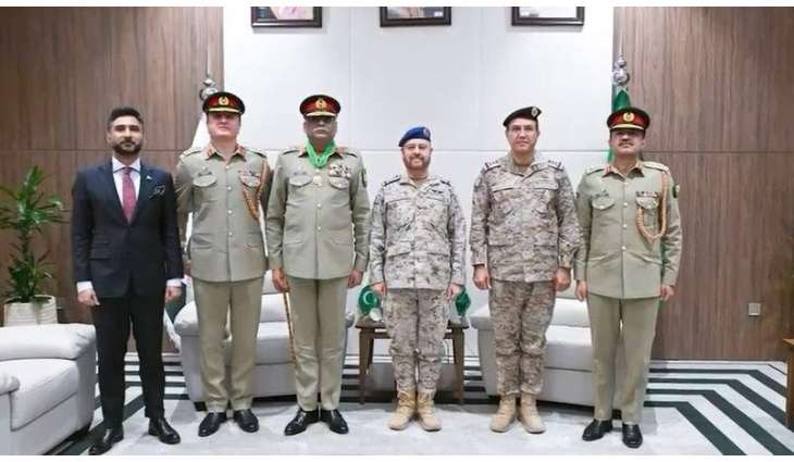 General Sahir Shamshad Mirza, Chairman Joint Chiefs of Staff Committee, while on an official visit to Kingdom of Saudi Arabia, called on General Fayyadh bin Hamed Al-Ruwaili, Chief of General Staff of Saudi Armed Forces