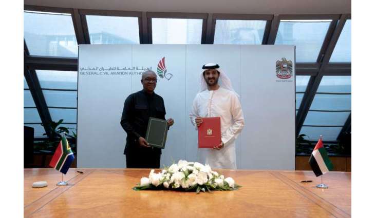 الإمارات وجنوب إفريقيا توقعان بروتوكولاً لتحديث اتفاقية النقل الجوي