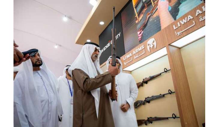 Nahyan bin Mubarak visits Al Ain International Hunting and Equestrian Exhibition