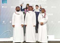 محافظ جدة يتوّج كيت بيلوفـسكي بطلًا لبطولة أرامكو السعودية للفورمولا4 لموسم 2025