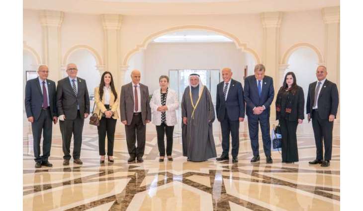 Sharjah Ruler receives delegation from Birzeit University