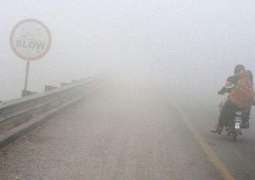 Dense fog paralyzes traffic across Punjab, upper Sindh, KP