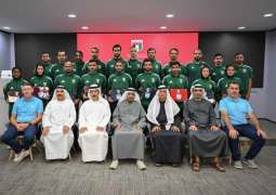  اتحاد الكرة يسلّم الشارات الدولية لـ32 حكماً وحكمة لعام 2026