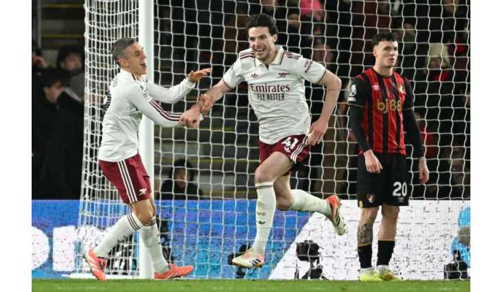 Arsenal beat Bournemouth to maintain Premier League lead