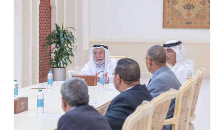 حاكم الشارقة يستقبل مدراء بيوت الشعر في الوطن العربي