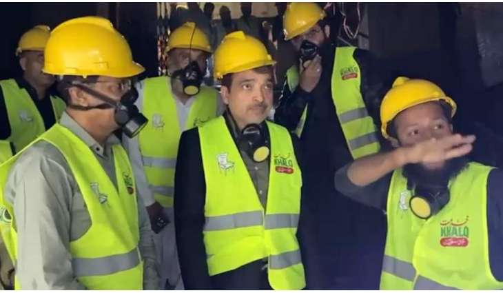 LCCI president visits Gul Plaza fire site, shows solidarity with traders