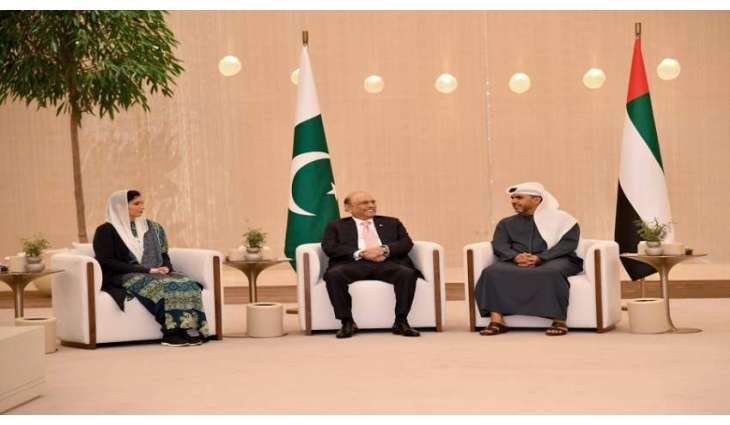 الرئیس آصف علي زرداري یجتمع مع وزیر العدل الاماراتي خلال زیارة بلادہ