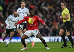 Manchester United, Brentford win; City draw with Tottenham