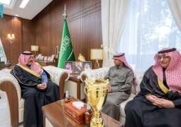 أمير منطقة حائل يستقبل رئيس مجلس إدارة نادي سميراء الرياضي