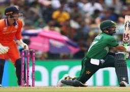 فریق باکستان للکریکیت یفوز أمام ھولندا في المباراة الافتتاحیة لکأس العالم T20