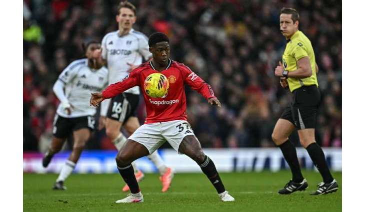 Manchester United, Brentford win; City draw with Tottenham