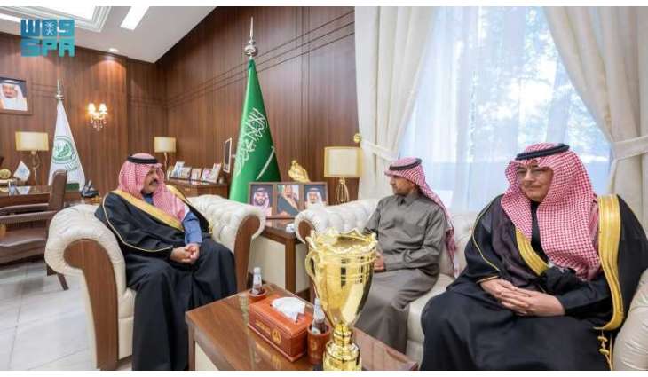 أمير منطقة حائل يستقبل رئيس مجلس إدارة نادي سميراء الرياضي