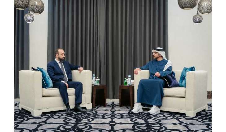 Abdullah bin Zayed, Foreign Minister of Armenia discuss bilateral ties