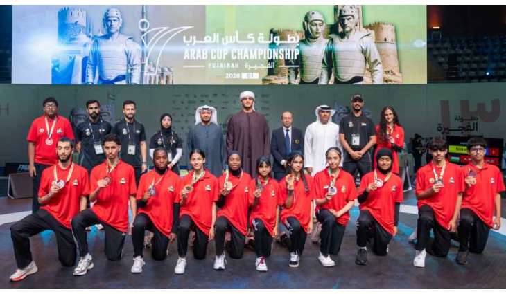 نجل ولي عهد الفجيرة يشهد منافسات اليوم الثاني ويتوج أبطال كأس العرب للتايكواندو بالفجيرة
