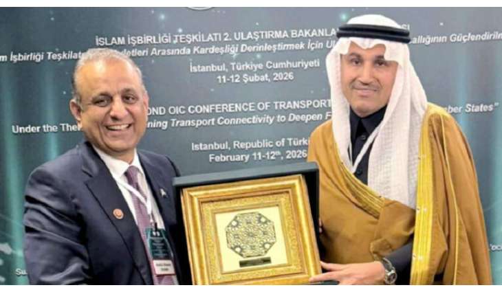وزیر الاتصالات علیم خان یجتمع مع وزیر النقل السعودي علی ھامش موٴتمر منظمة التعاون الاسلامي
