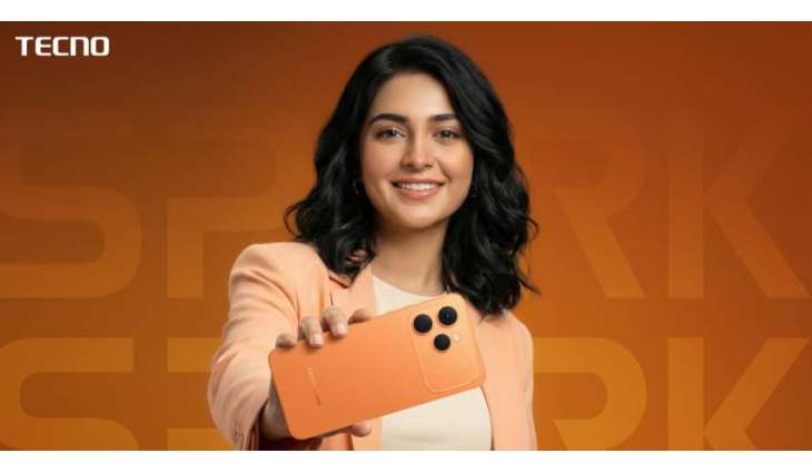 Why TECNO SPARK 40 in Sunlight Orange Is Winning Over Pakistani Youth