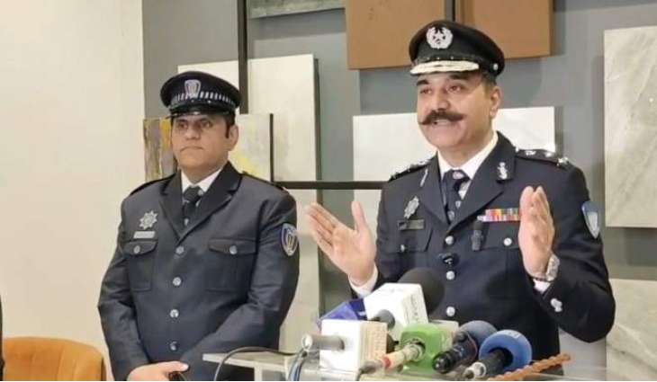 Lahore traffic police issue One App, introduce new uniform for modern policing system