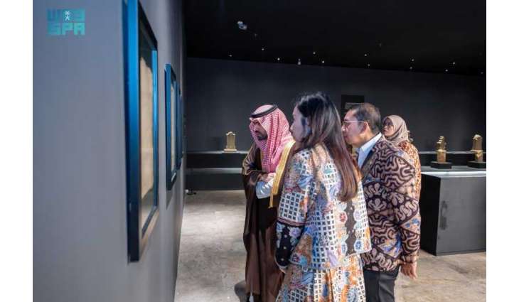 سمو وزير الثقافة يزور متحف إندونيسيا الوطني في العاصمة جاكرتا