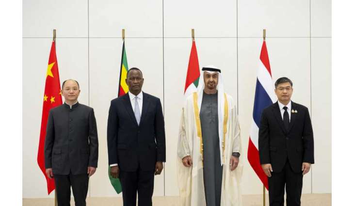 رئيس الدولة يتسلم أوراق اعتماد عدد من السفراء الجدد المعينين لدى الإمارات